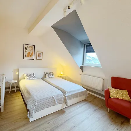 Big Flat With Fresh Renovation, Free Parking, Sonyps, Netflix Lejlighed Duisburg