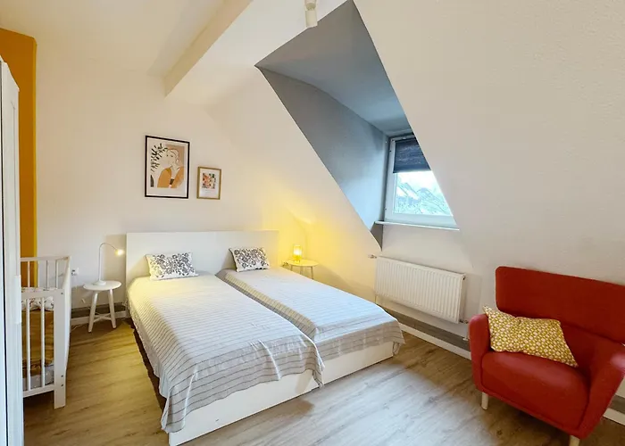 Big Flat With Fresh Renovation, Free Parking, Sonyps, Netflix Apartment Duisburg