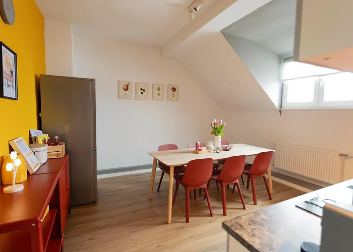 דירה Big Flat With Fresh Renovation, Free Parking, Sonyps, Netflix דיסבורג