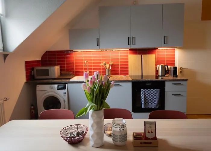 Big Flat With Fresh Renovation, Free Parking, Sonyps, Netflix Apartment *